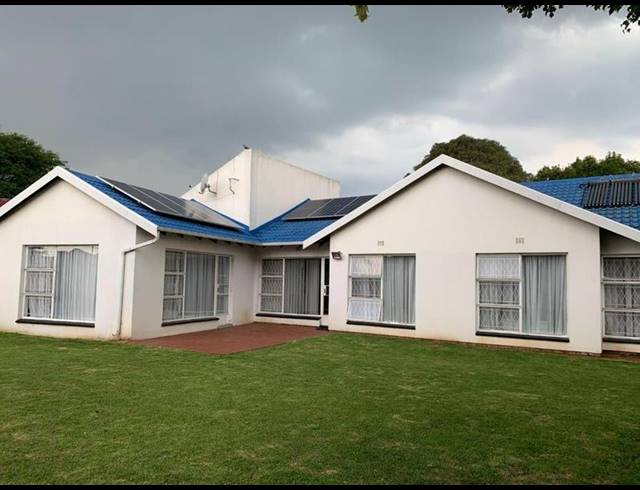 3 BEDROOM HOUSE FOR SALE IN MAYBERRY PARK